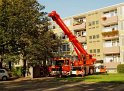 Einsatz BF Koeln Hoehenretter Koeln Stammheim Georg Beyerstr P045